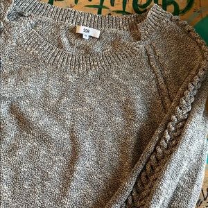 Light grey sweater